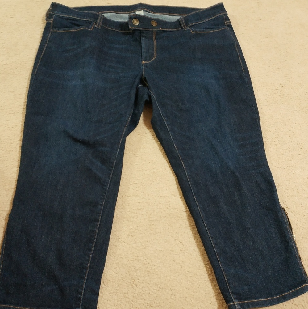 BOGO Size 20 short jeans